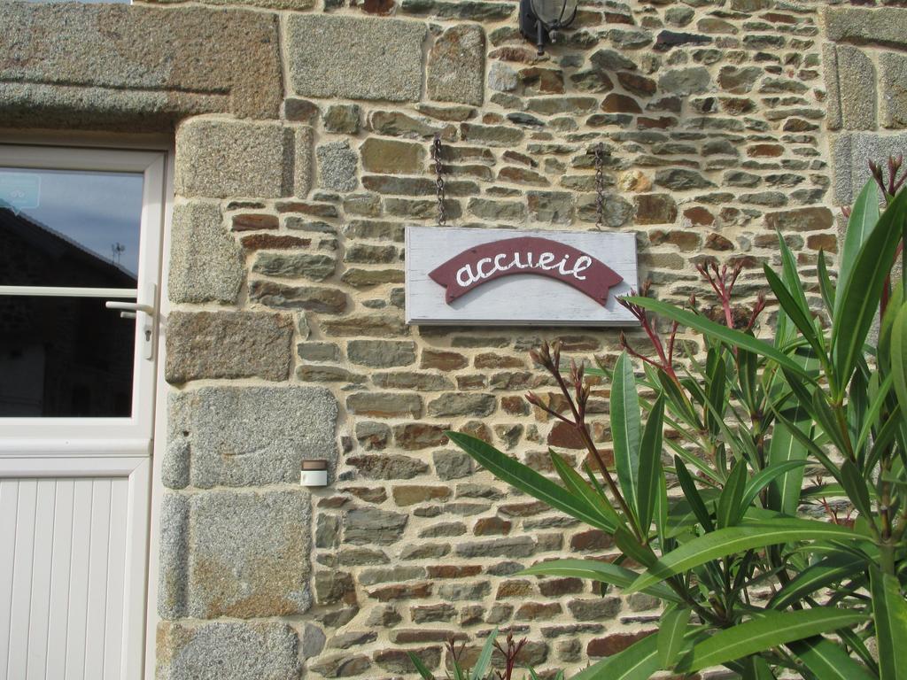 Les Sources Bed & Breakfast Poilley  Exterior foto