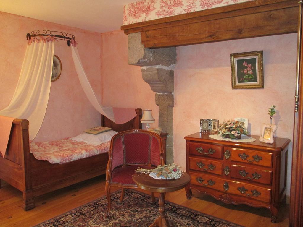 Les Sources Bed & Breakfast Poilley  Exterior foto