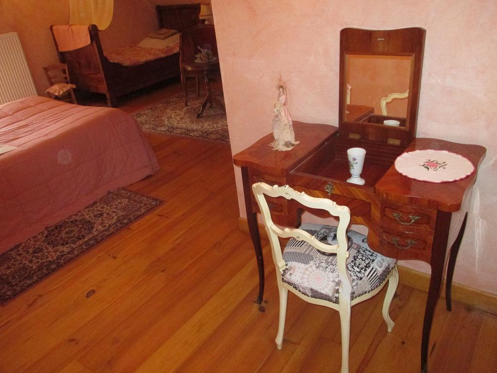 Les Sources Bed & Breakfast Poilley  Exterior foto