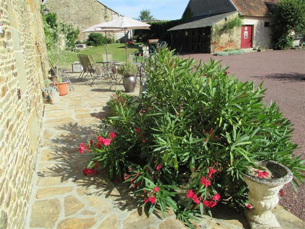 Les Sources Bed & Breakfast Poilley  Exterior foto